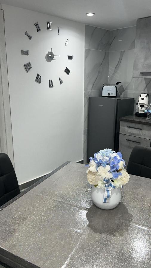 Appartamento Casa Aurora Napoli Esterno foto